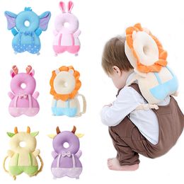 Pillows 13T Toddler Baby Pillow Head Protector Safety Pad Cushion Back Prevent Injured Eleplant Lion Cartoon Security 230331