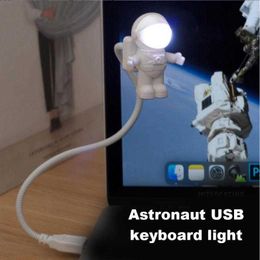 Night Lights Astronaut USB Night Light Portable LED Emergency Light 5V Astronaut Shape Computer Laptop Night Lighting LED Night Light P230331