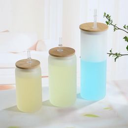 Sublimação colorida de 16 onças de vidro fosco de vidro canecas de gradiente com tampa de bambu e reutilizável refrigerante portátil pode café suco de suco de pedreiro