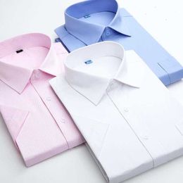 Men's Casual Shirts Quality Summer Short Sleeve White Pink Tops Office Work Business Formal Mens Dress Tails Shirts Casual Brand Men Slim Fit Shirt W0328