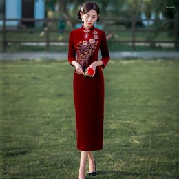 Ethnic Clothing Traditional Drop Collar Embroidey Velour Cheongsam Seven Points Sleeve Gold Velvet Qipao Chinese Women Dress