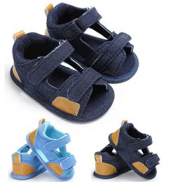 Sandali New Summer Infant Neonato Ragazzo Ragazza Sandali Suola morbida Scarpe di tela per culla Sneaker Prewalker First Walker Baby Shoes 0-18M Z0331