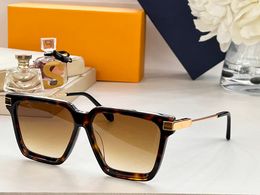 Sunglasses For Women and Men Summer 1820 Designers Style Anti-Ultraviolet Retro Plate Full Frame Glasses Random Box