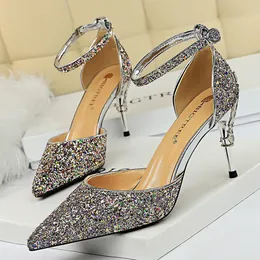 Sexy Women Shoes Spring Summer Pumps Side Hollow Glitter Sequins Sandals Metal Decoration High Heels Bride Wedding Shoes WSH4134