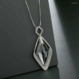 Pendant Necklaces Crystal Sliver Long Chain Geometric Diamond Shape Necklace Ladies JewelryPendant