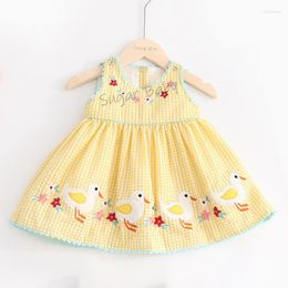 Girl Dresses Sugar Baby Girls Duck Embroidered Sleeveless Dress Fashion Chequered With Flower 2023 Kids Overalls 2T Children