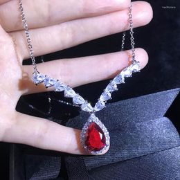 Chains Exquisite Pear Cut Garnet Red CZ Stone V-shaped Necklace For Women Clavicle Chain Banquet Party Jewellery Anniversary Gift