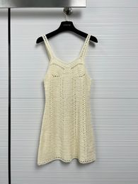 Casual Dresses European designer designs a new spring/summer 2023 Hawaiian vacation woven hook flower Triumphal Arch knitted suspender vest skirt