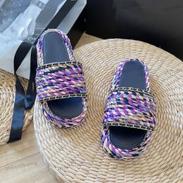 Designer Womens Slippers Platform Sandals Colorful Woven Chain Hardware Buckle Slippers Outdoor Beach Shoes Casual Shoes Summer Flats Flip-Flops Size 35-40