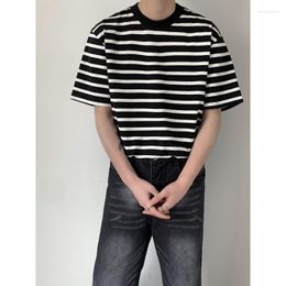 Men's T Shirts Summer Short Sleeve T-shirt Men Fashion Cotton Oversized Shirt Streetwear Korean Loose Black Stripe Tshirt Mens Top M-2XL