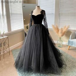 Party Dresses DREAM Gothic Long Sleeves Tulle Wedding Dress Lace Appliques Sweep Black Wedding Gown 2022 Sweetheart Tiered Bridal Dress T230502