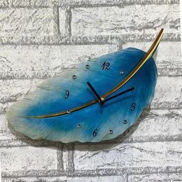 Wall Clocks 2023 Wooden Clock Leaf Feather Appearance Light Luxury Home Decoration Retro Living Room Decorative