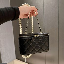 Womens Pearl Chain Cosmetic Case Box Vanity Bags With Mirror Gold Metal Hardware Crossbody Shoulder Card Holder Wallet Black Designer Handbags 18x9.5cm