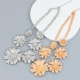 Pendant Necklaces Spring Sunflower Necklace European And American Exaggerate Metal Alloy Flower Hip Hop Accessories