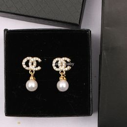 Designer Luxury Diamond Dangle Earrings Double Letters Stud Brand Women Rhinestone Earring Wedding Party Jewellery 20 Style