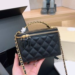 Womens Designer Cosmetic Case Calfskin Vanity Bags Caviar Leather Box Card Holder Top Hand Totes Purse Gold metal Hardware Matelasse Chain Crossbody Handbags 20CM