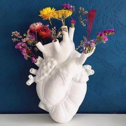 Vases Heart shape flower vase resin vase dried flower vases body sculpture desktop flower vase home decoration ornaments P230503