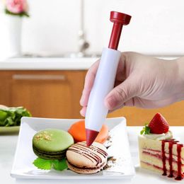 50pcs/lot Silicone Decorating Pen Icing Cream Chocolate Cake Dessert Syringe Plate Paint Pen Cookie Biscuit Pastry Baking Tools