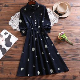 Casual Dresses Mori Girl Corduroy Floral Embroidery Dress Women Spring Autumn Long Sleeve Turn-Down Collar Vintage Elegant Shirt