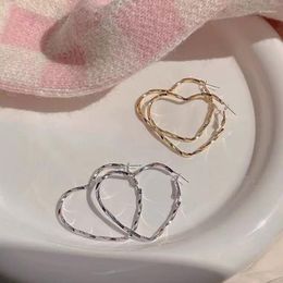 Hoop Earrings Europe America Big Circle Heart Pandent For Women Fashion Twist Irregular Ear Buckle Jewellery Wedding Gift