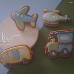 Baking Moulds Aeroplane Bus Shaped 3D Biscuit Mould DIY Tractor Cookie Cutter Hand-Pressure Mould Children's Day Cake Decoration Tools