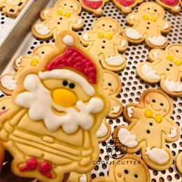 Baking Moulds 1Pc Christmas Cookie Mold Xmas Trees Candy Gingerbread Man Gift Plastic Pattern DIY Tool Kitchen