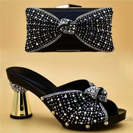 Dress Shoes Italian Shoe and Bag Set for Party In Women Matching Shoe and Bag Set Decorated with Rhinestone Designer Shoes Women Luxury 2018