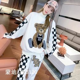 Suits Women Winter Thicker Black Patch Diamond Bear Tracksuit Two Piece Sprotwear Sets Plaid Long Sleeve Sweatshirt and Pants