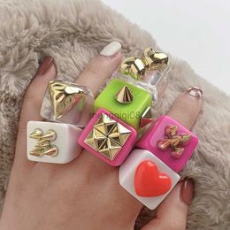 Band Rings 3pcs New Fashion Multicolor Resin Acrylic Geometric Square Ring Set for Women Punk Gold Colour Rivet Big Thick Jewellery Y23