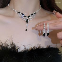 Necklace Earrings Set Crystal V-shaped Tassel Luxury Style Collarbone Chain Fashionable Party Jewelry Wholesale For Women