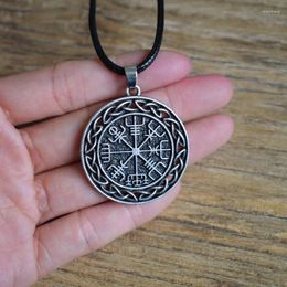 Pendant Necklaces Vegvisir Icelandic Magical Stave Compass Necklace Viking Protection Amulet Jewellery