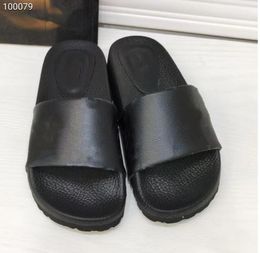 Europ Luxury slipper Slide Summer Fashion Wide Flat Slippery With Thick Sandals Men Women Designer Shoes Flip Flops Slipper 36-42