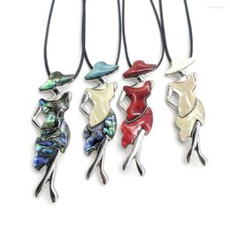 Pendant Necklaces Style Natural Shell Necklace Beauty Brooch Leather Cord Alloy Charms For Elegant Women Love Romantic Gift