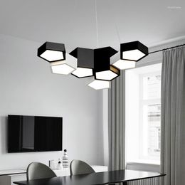 Pendant Lamps Nordic Modern LED Light Minimalist Personality Creative Decor For Bar Table Dinning Room Black And White Lampen Fixtures