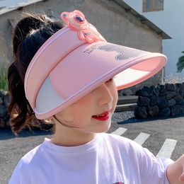 Children's sunscreen hat, bear can light up, UV resistant sunshade hat, girl and boy beach big brim empty top hat