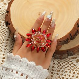Band Rings Luxury Big Sunflower for Women Boho Red Blue Champagne Colour Zircon Crystal Funky Ring Unusual Bridal Wedding Party Gift 230504