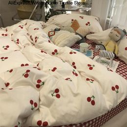 Bedding Sets Simple Red Cherry Nordic Flower Quilt Cover Single Double Size Bed Linen Adult Girls Decor Home Textile