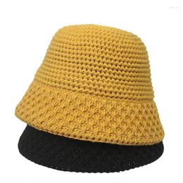 Berets Korean Version Knitted Bamboo Hat For Women In Autumn And Winter Fashionable Simple Black Warm Woollen Yarn Basin Retro