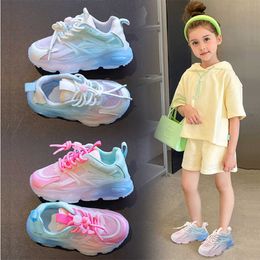 Athletic Outdoor 2023 Spring Kids Sport Shoes Fashion Breathable Stripes Noctilucent Boys Sneakers Non-slip Children Girls Running Shoes AA230503