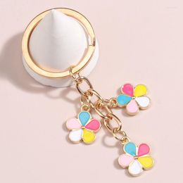 Keychains Enamel Keychain Colorful 5 Leaves Flower Key Ring Chain Bar Souvenir Gift For Women Men Handbag Accessorie Car Hanging Jewelry