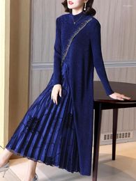 Casual Dresses Two-piece Long Skirt Temperament Autumn And Winter 2023 Gold Velvet Sleeve Dress High-end Large Size