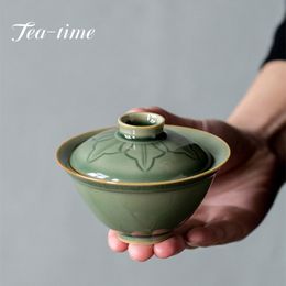 Teaware 145ml Retro Yue Kiln Celadon Handmade Relief Twine Branch Hand Grab Bowl with Lid Plum Green Tea Maker Gaiwan Kung Fu Tea Set