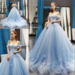 Sky Blue Quinceanera Ball Suknia z ramion 3D Kwiaty aplikacyjne Słodkie 16 sukienek PROM PRYPUM SZUNCJE