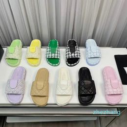 Designer-2023 Designer shoes Women Leather Straw Woven Slides Sandals Slip On Wedge Flats Fashion Beach Casual Slides Shoes Chain