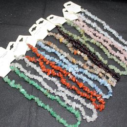 Choker-Halskette aus zerkleinerten Natursteinen, unregelmäßiger Heilkies, Amethyst, Fluorit, Aquamarine, Kristallquarz-Korn-Halskette