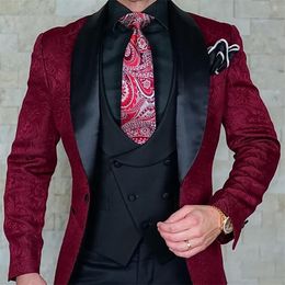 Men s Suits Blazers 2023 Tailor Made Burgundy Wedding Men Slim Fit Tuxedo 3 Pieces Groom Prom Jacquard Blazer Terno Masculino 230504