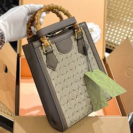 Bamboo Handbag Tote Bag Designer Shoulder Bags Women Clutch Genuine Leather Gold Hardware Letter High Quality Plain Cowhide Crossbody Purse