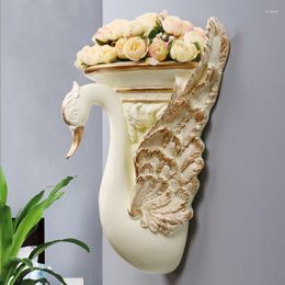 Decorative Figurines European Style Wall Hanging Creative Swan Flower Arrangement Decoration TV Back Room Column Pendant