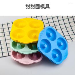 Baking Moulds Creative Silicone Mold For Doughnut Cake 4-cavity Home Kitchen Tray Cooker Brush