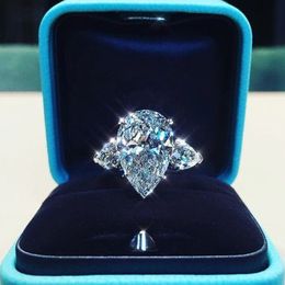 Wedding Rings Huitan Luxury Crystal Water Drop CZ Women Proposal Engagement Ring Exquisite Wedding Anniversary Gift Party Trendy Jewellery 230505